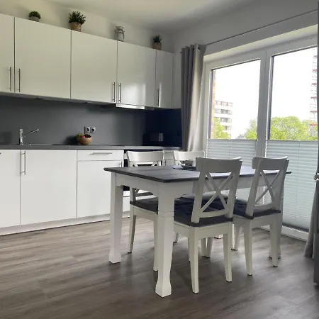 Moin! Apartment Damp